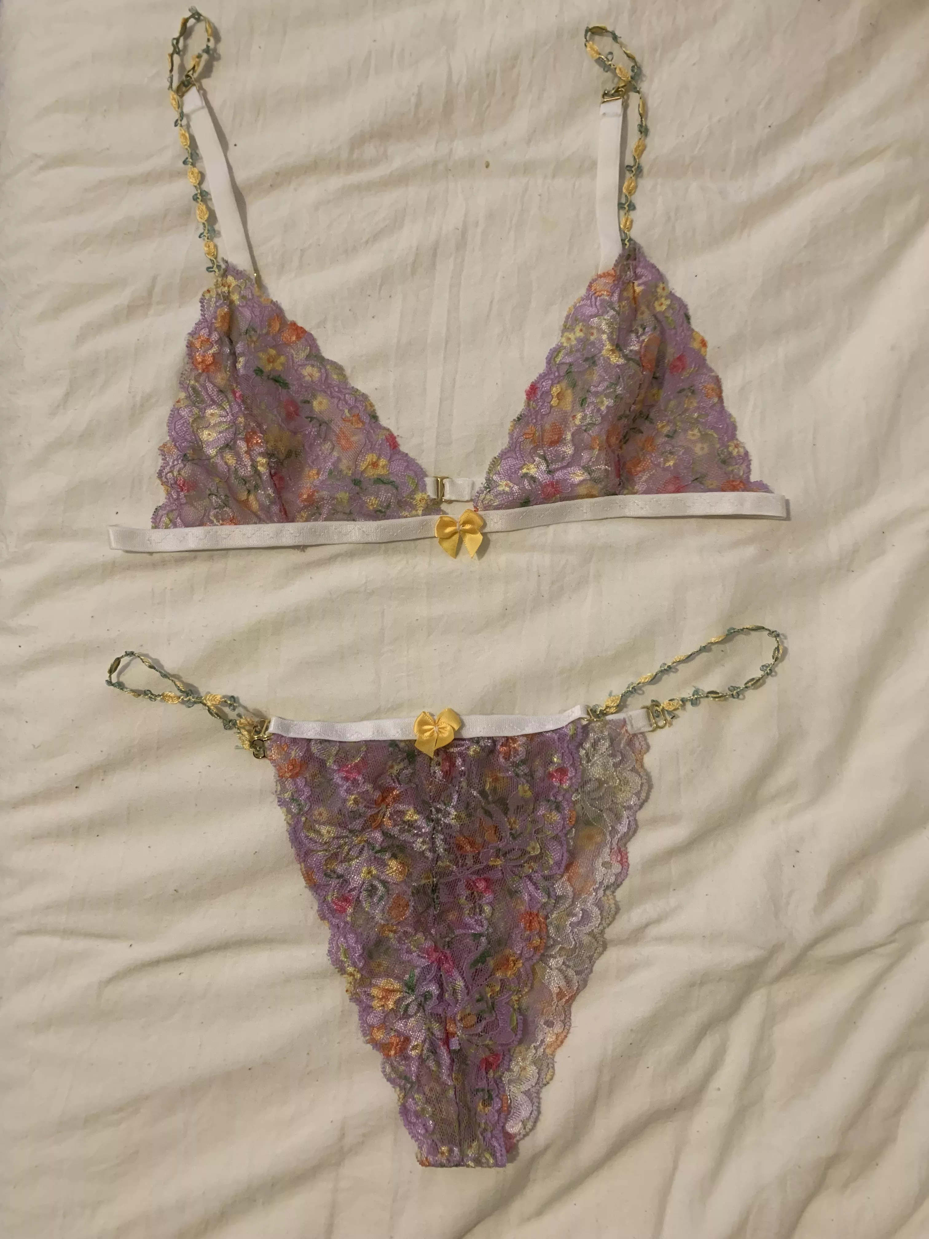 18 F redhead🙈💕🧸 putting this on soon 🙈💕