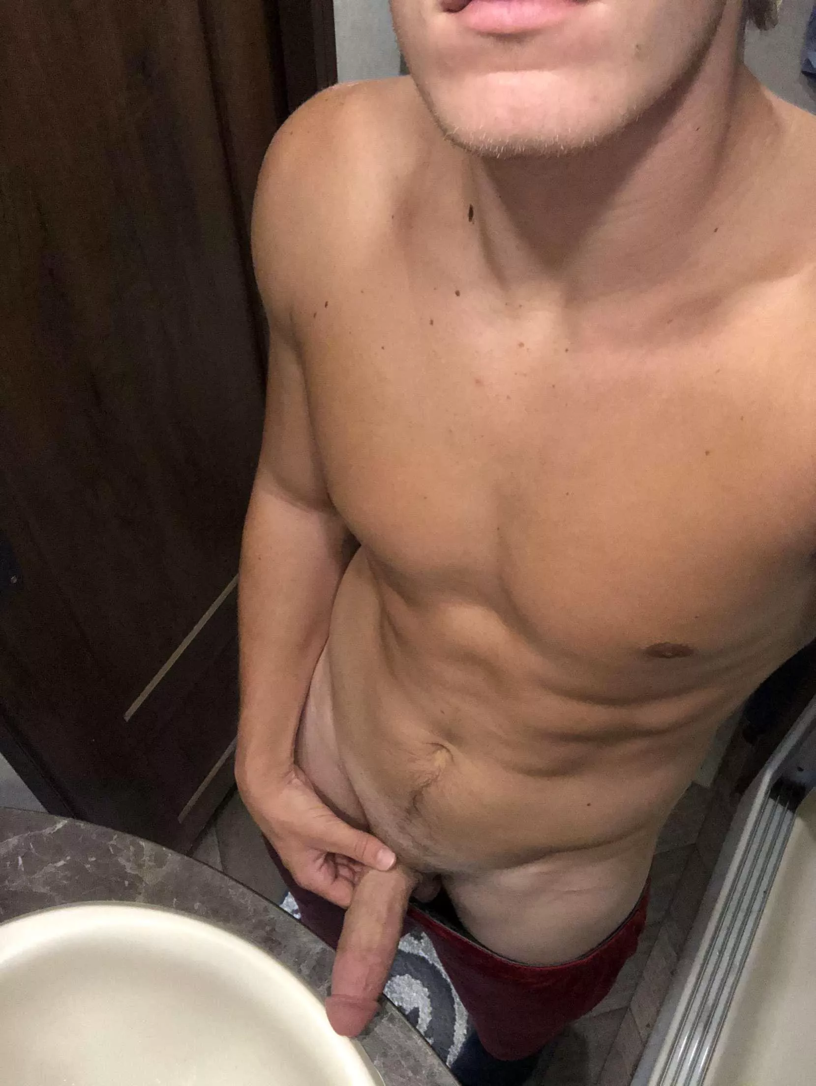 [23] Daddy’s back 😈 experienced dom, former college athlete, always down to teach. HMU
