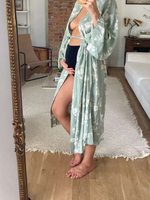 6 months pregnant just trying to get recognized 🙌