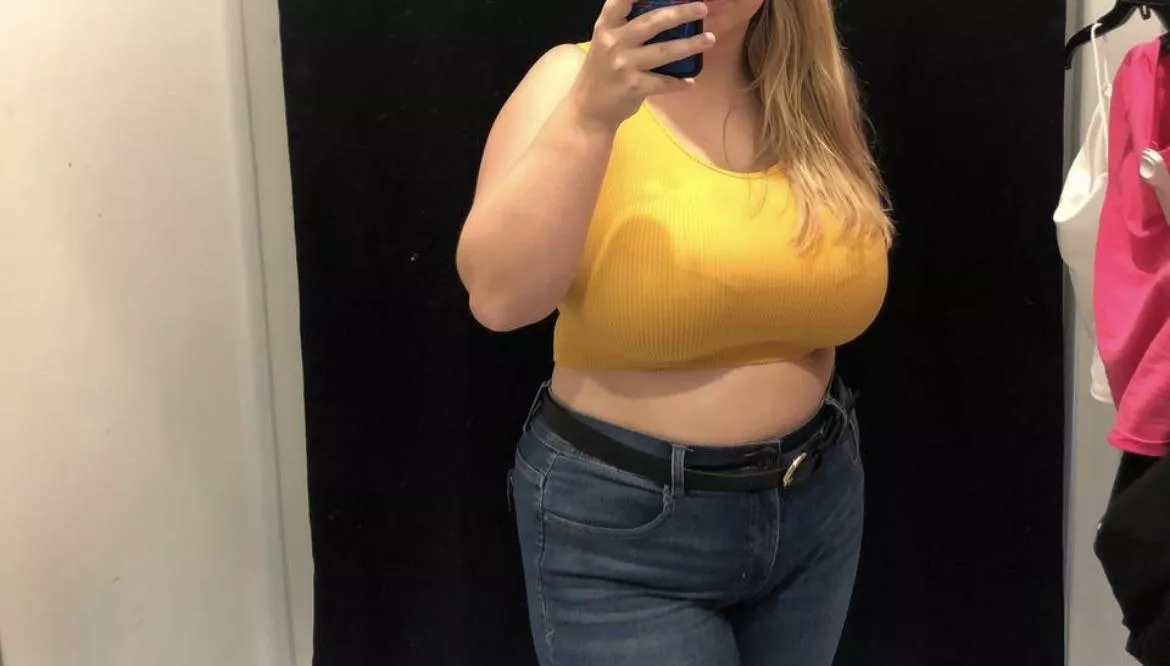 Can’t hide the tits. Tele jjnnjnnnn