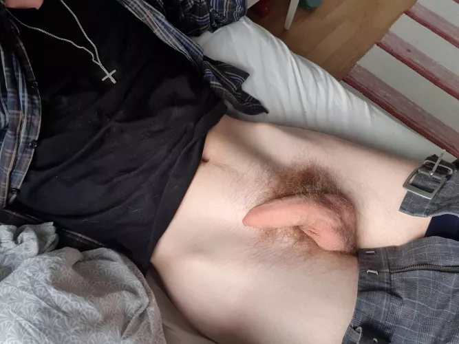Do you like my 18 year old cock?💞
