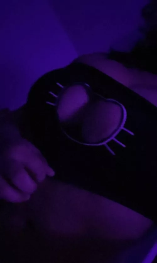 Doing VC for 15mins for 25$ tonight! Add me on snap @ e_sala5336 if u want your needs satisfied🖤🫦