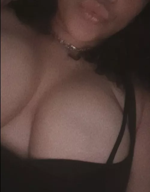 f4older males. maori girl in nz, moving next year to aus xx