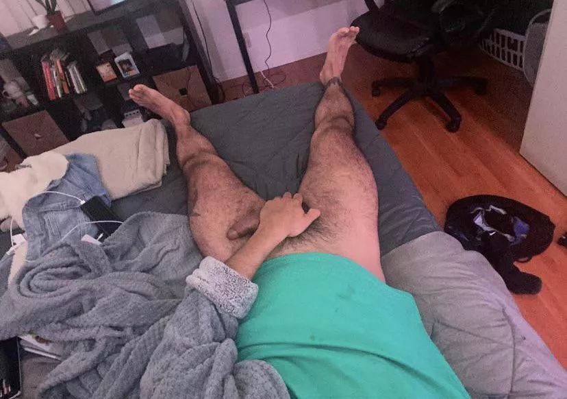 Gf thought this was a hot pic, what do y’all think?