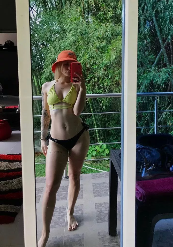 I need your lips against my skin 🥵♨️