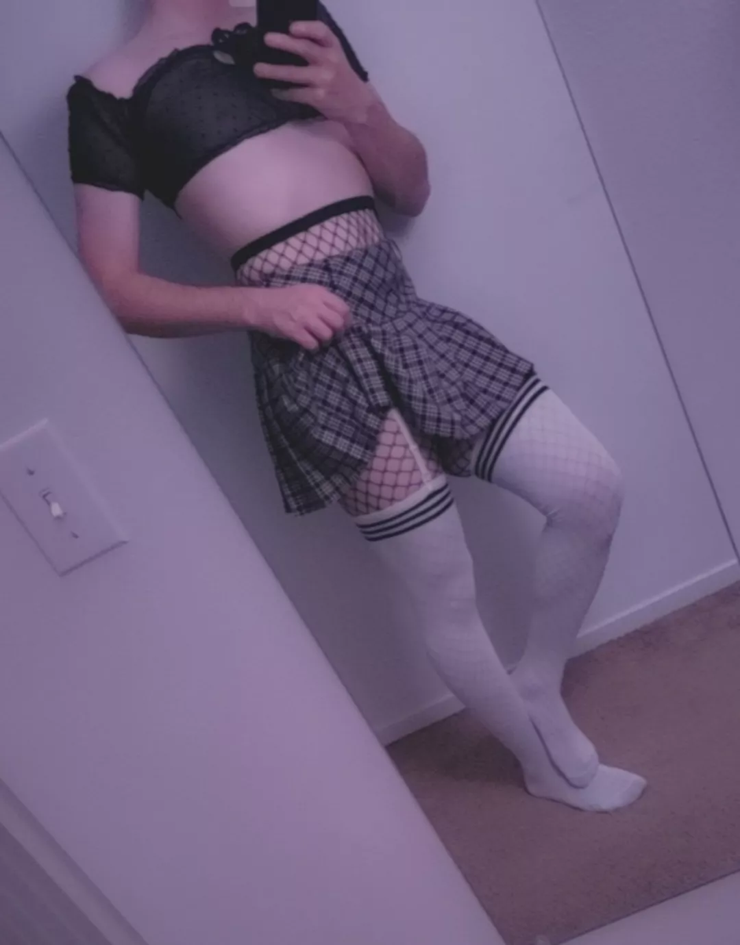 I usually don't wear white, but do you like it? 💙