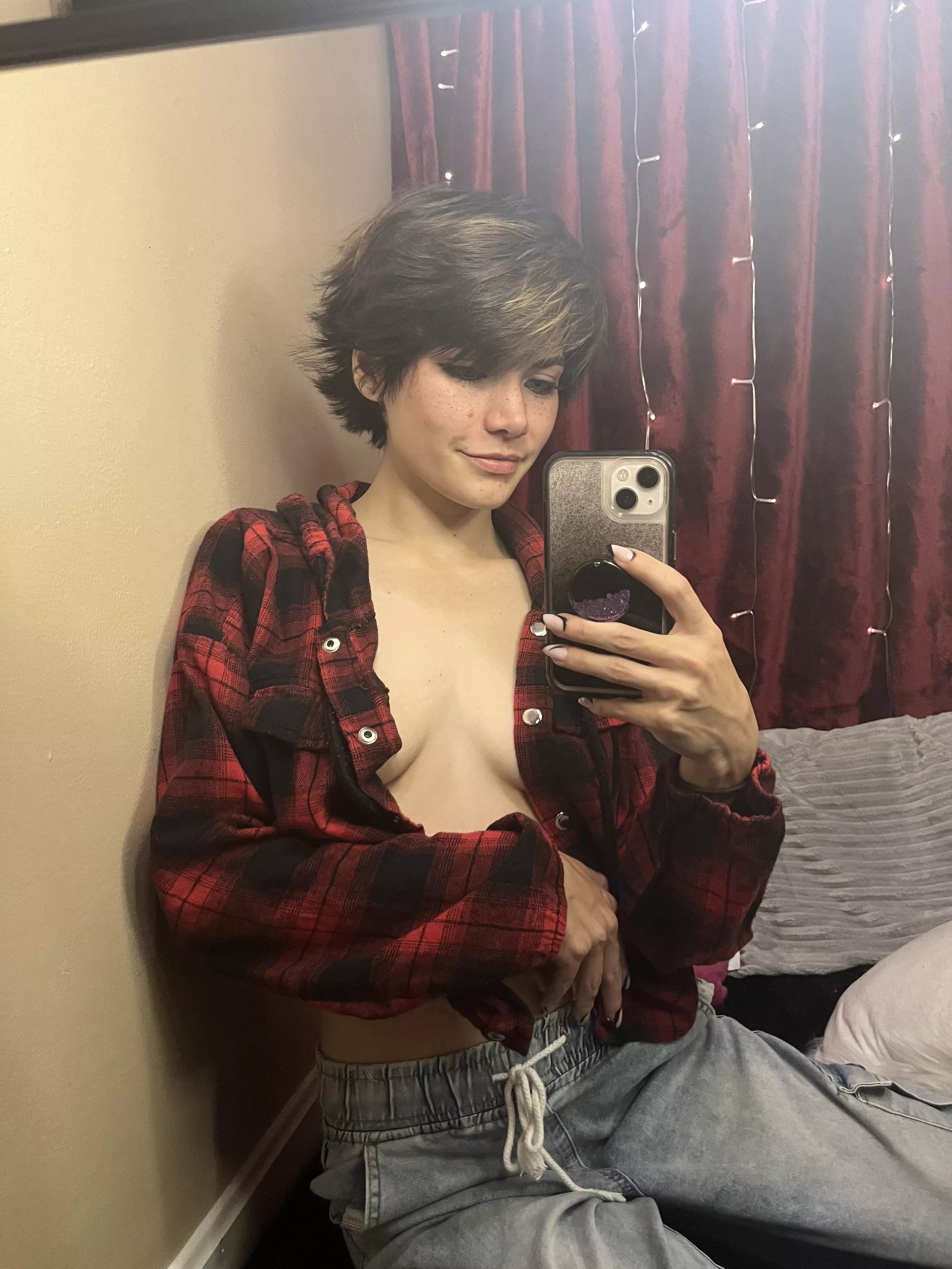 leave a stinky shirt for me before u go🖤