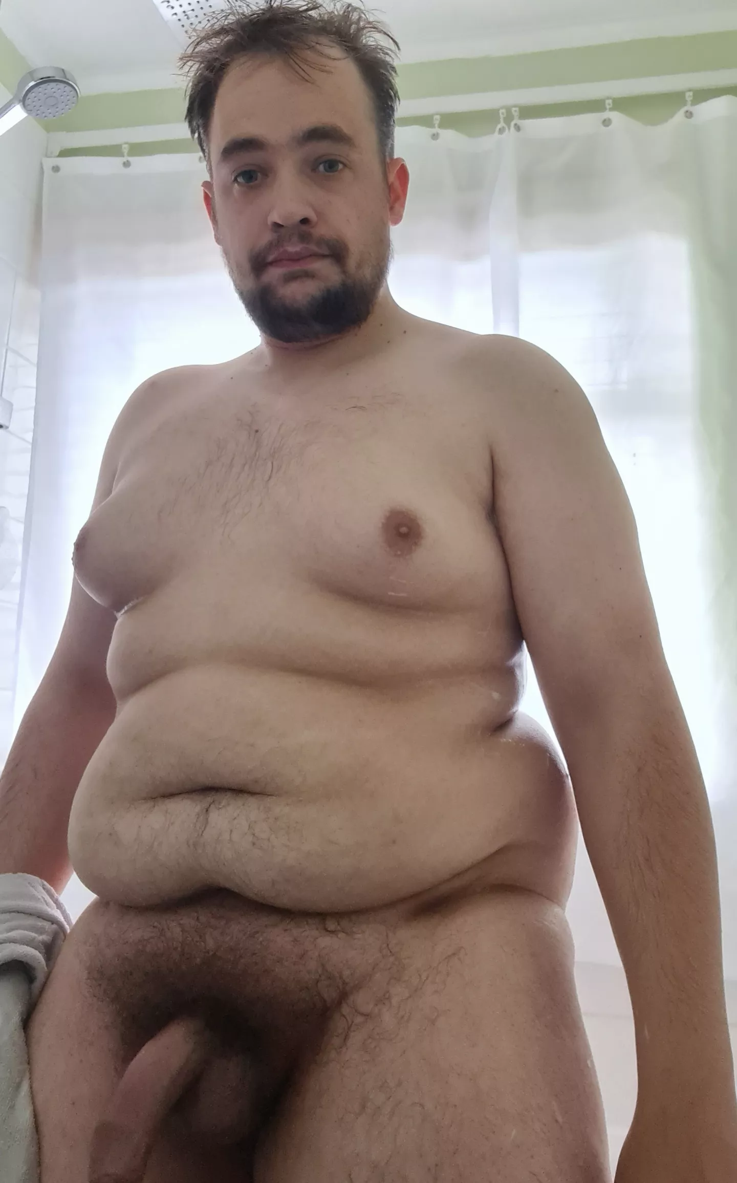 post shower, not a great body I know but I make do 😊