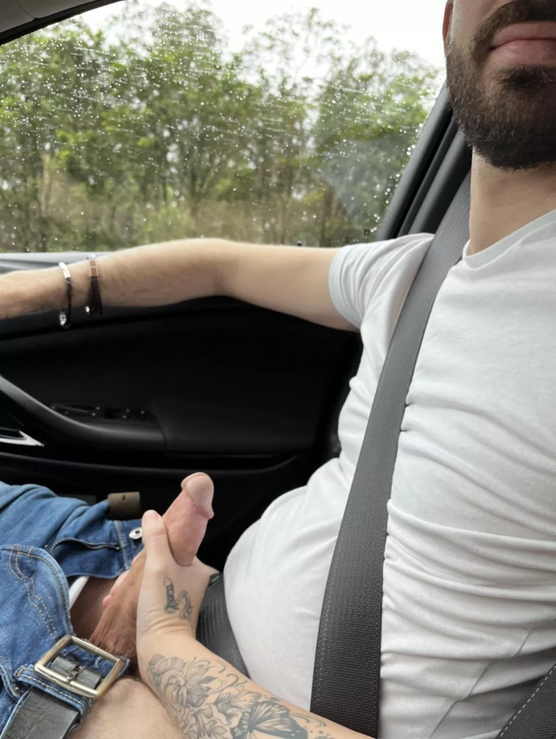 She loves playing with my BWC in the car 😏