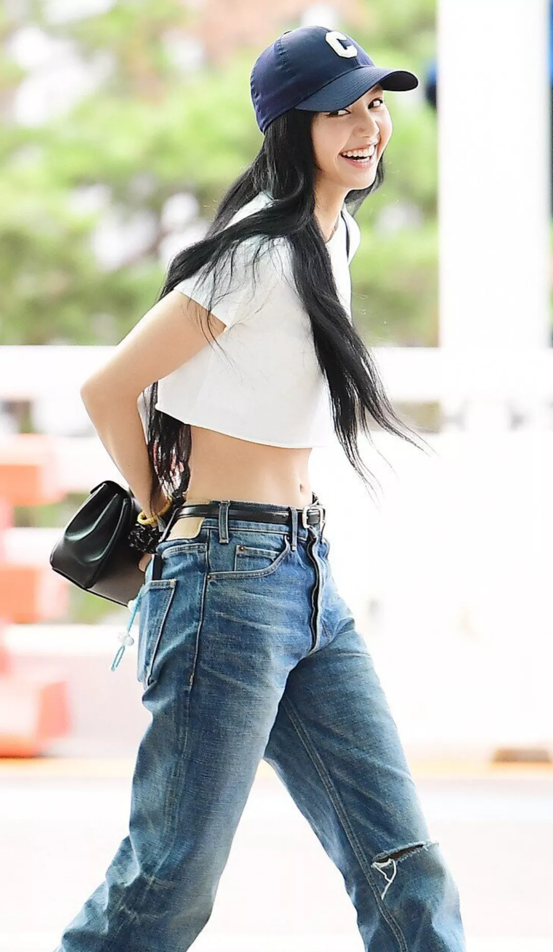 She's so hot 🔥💦