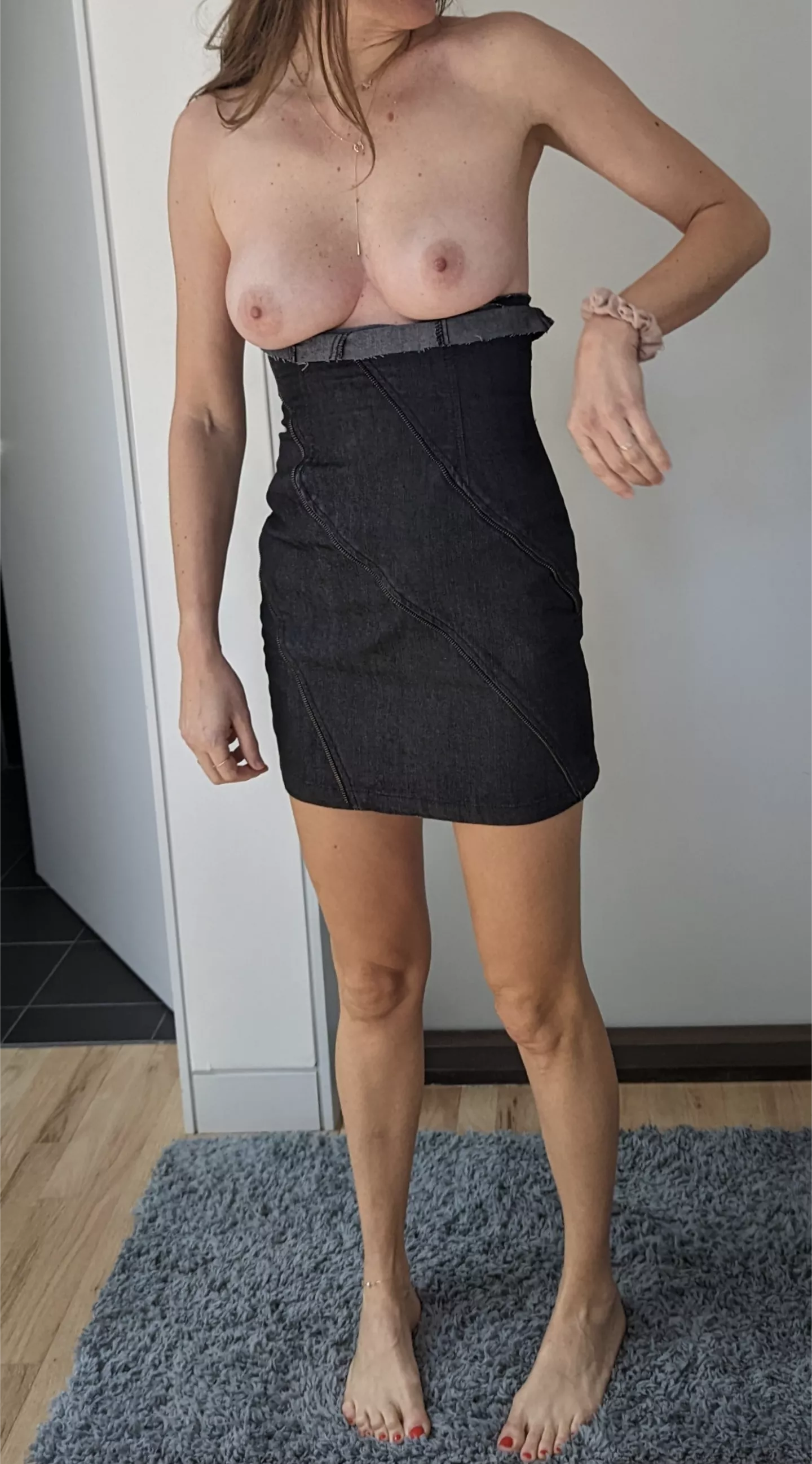 when you're 39 and your boobs absolutely won't fit in your fav dress any more 😋 (f39)