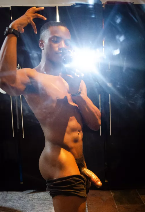 You got an a$$ so fat let's make a 🤰