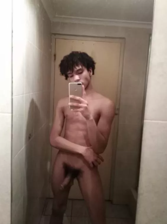 20 do you want to join me in the shower I have a bf