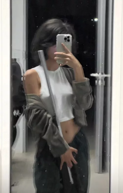 20F ask me some dirty questions and i will answer them