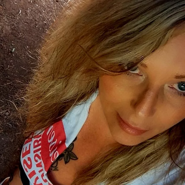 49F still getting my fuck me face and my fuck you face confused🤣💋