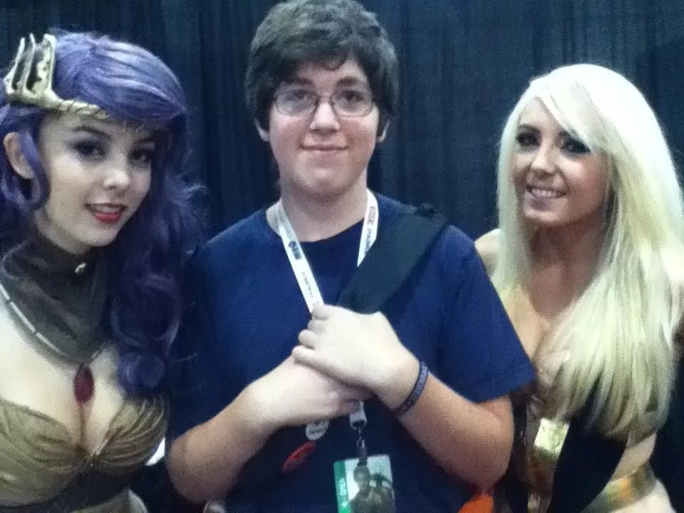 8 yeras gao today, m 21 now was 13 in the picture