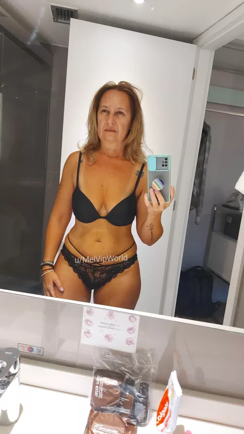 Am I a Milf Or a Cougar? Could u help me?