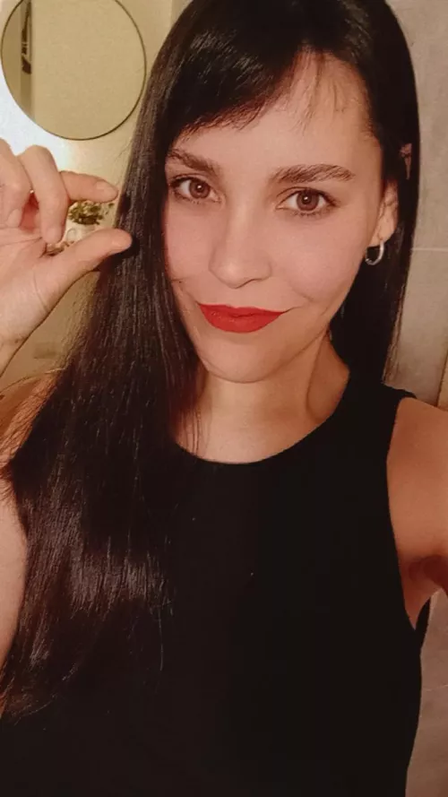 Anything of this size 🤏 here to use as a toy and humiliate? I bet you have what I'm looking for, LOSER