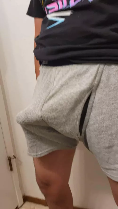 come unwrap your present