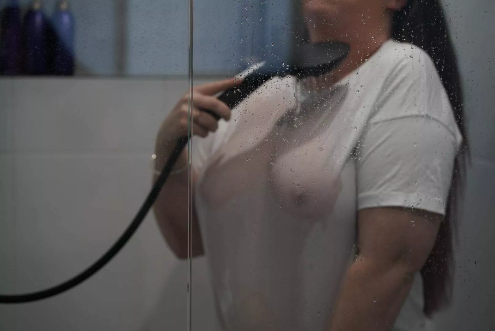 I think my shirt is just a tad wet 💦