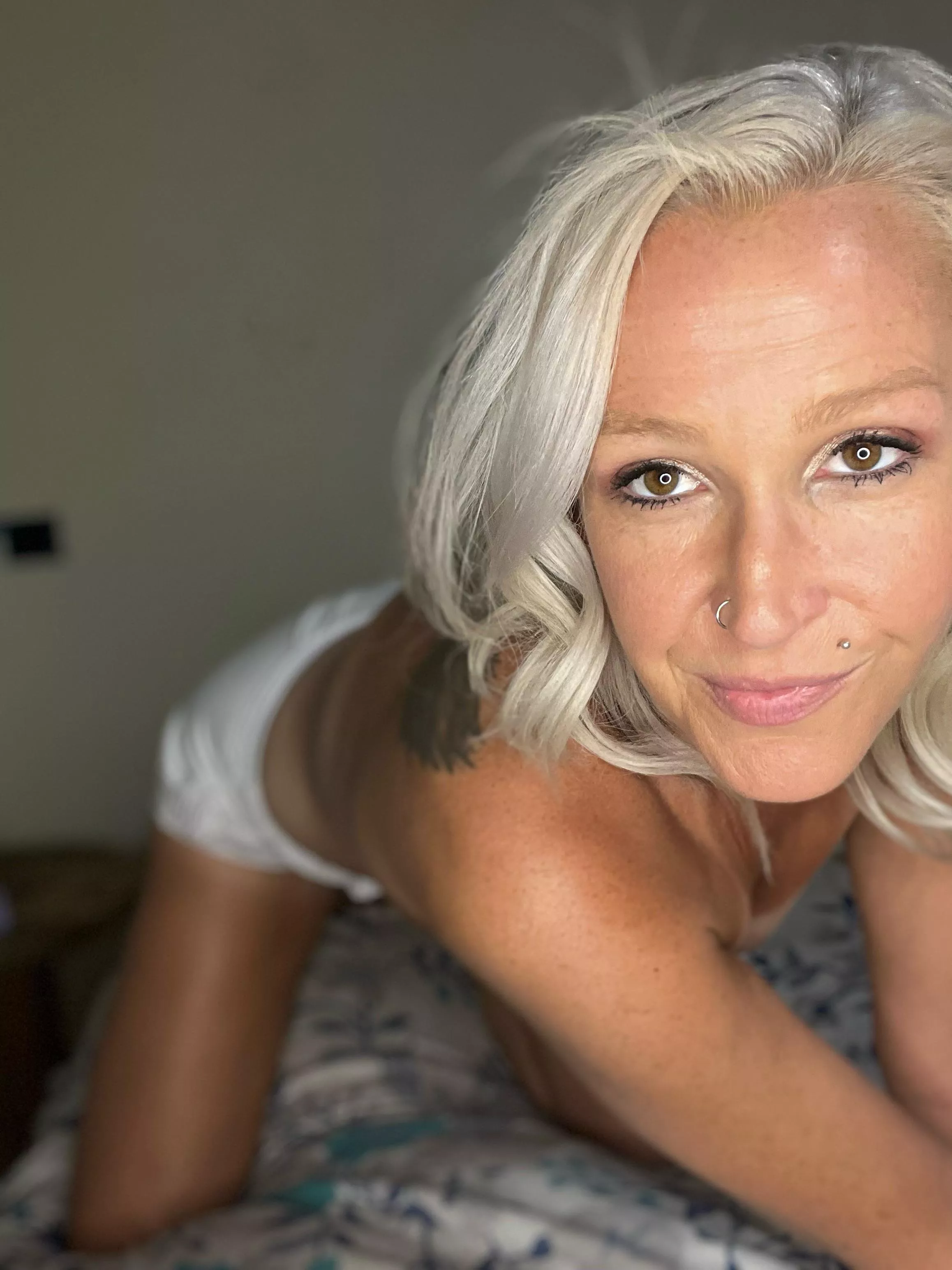 If I ask you nicely would you cum up behind me