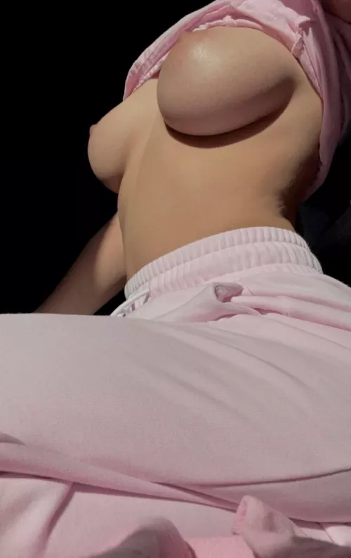 If you like perky naturals, this one’s for you