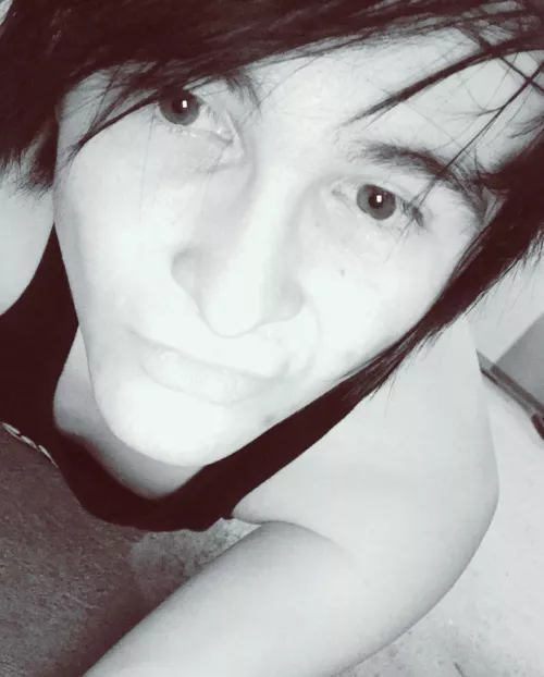 Im always too shy to reveal my face on Reddit