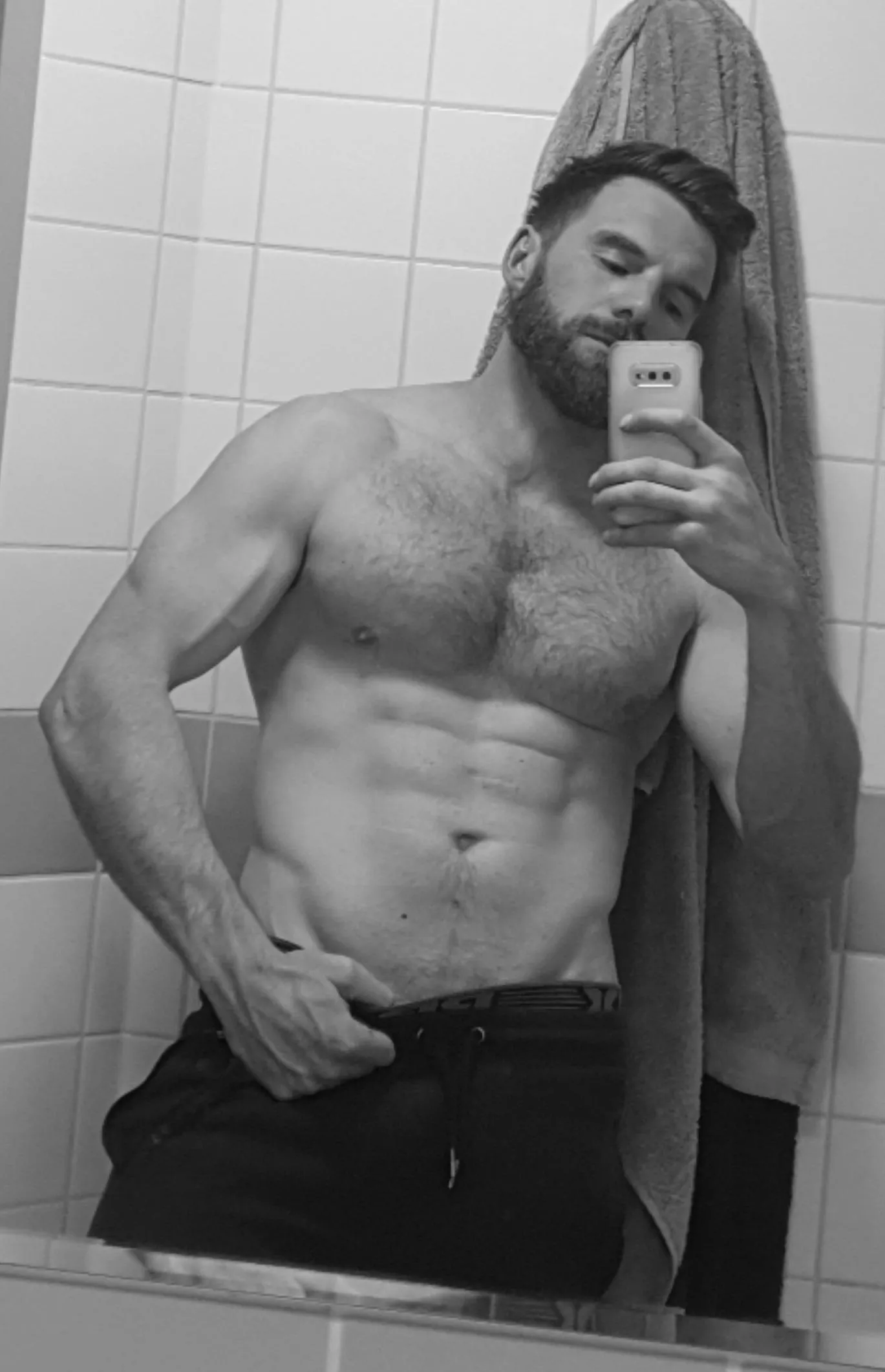 it's chucking it down with rain here in England! who's coming for a (M)ovie day? come say hi 😏