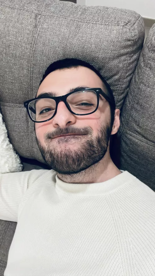 Just here to give off boring Sunday vibes✨✨(DMs are desperately open lol)