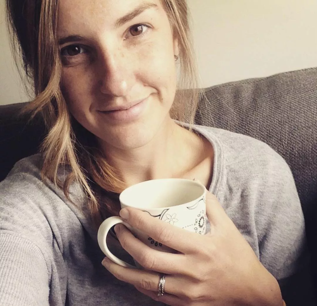 Kik BigbirdAD to trade and chat bout my 30yr old hotwife