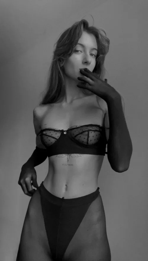 My breasts need kisses 🥰