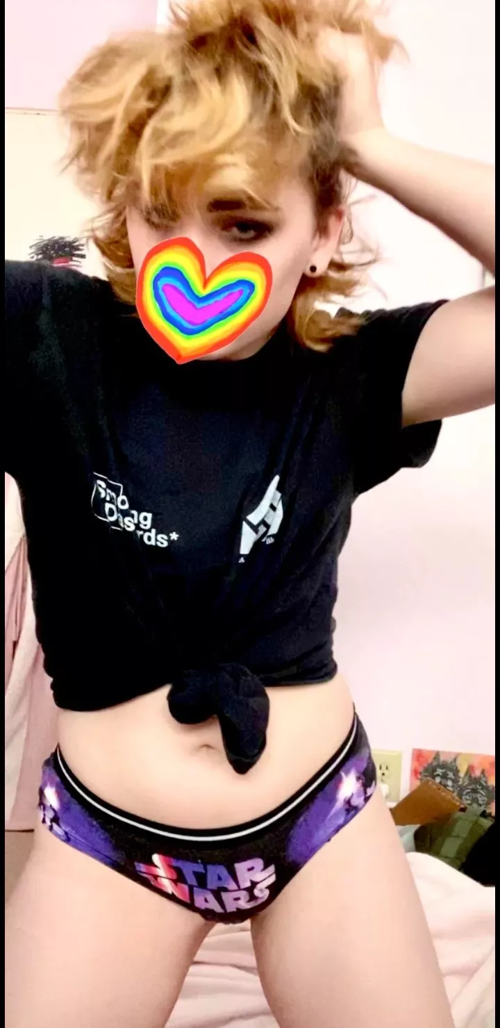 my hair is perfect grabbing length 🖤