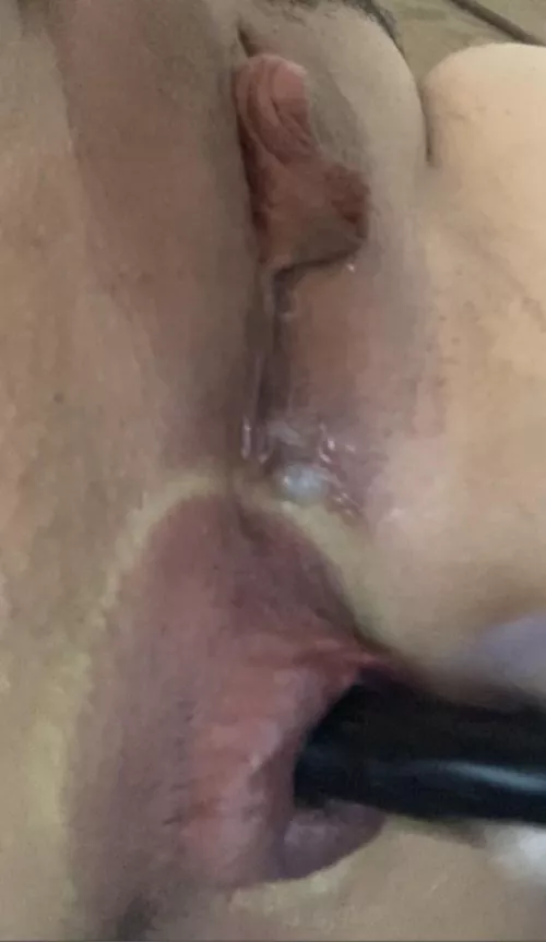 My loose cow buttcunt looks so disgusting right after it's been pumped 😍
