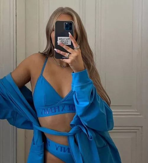 My summer outfit 👅