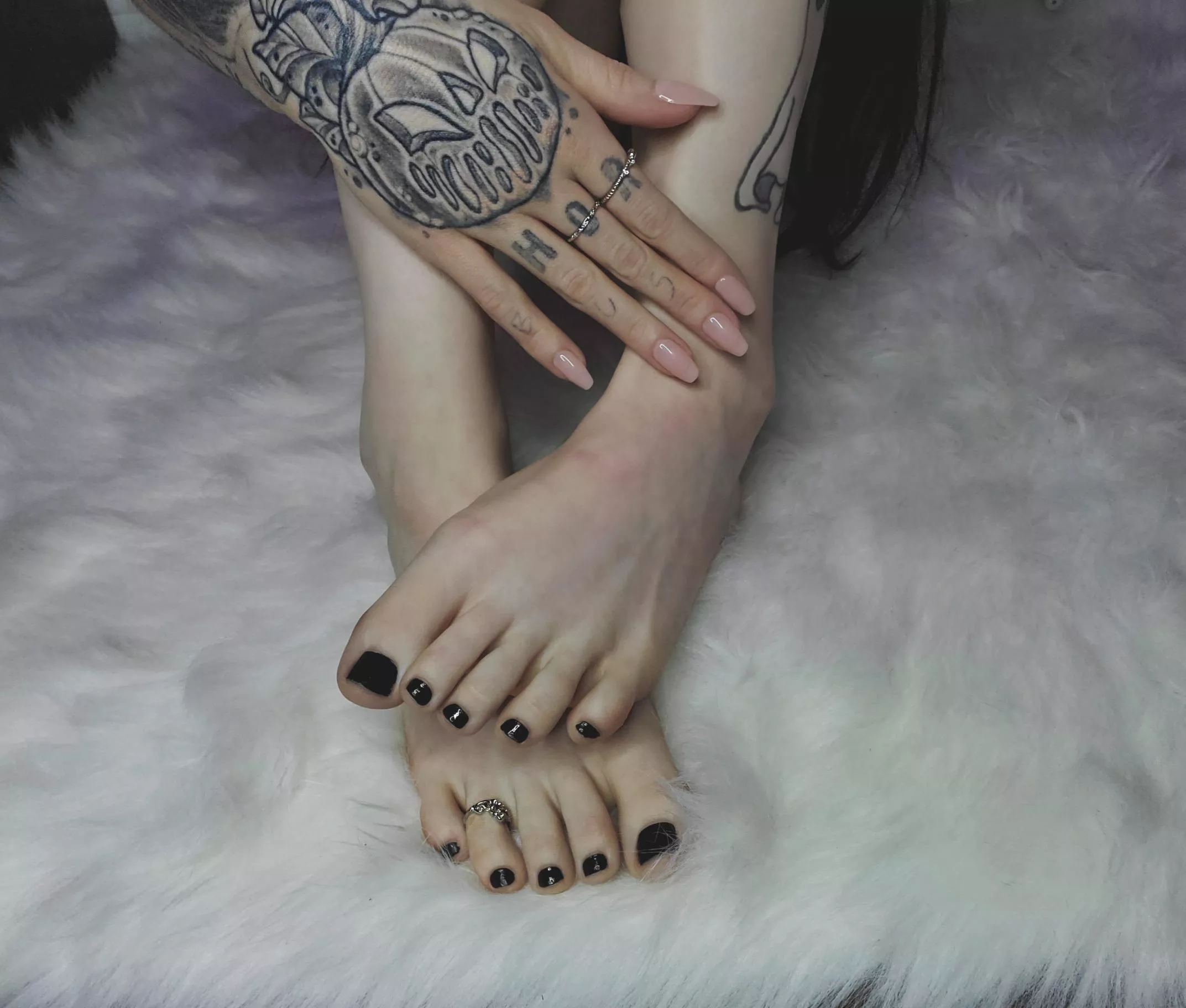 Pretty & Dark aesthetic