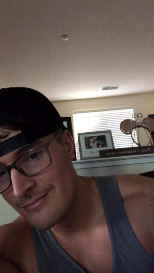 Who likes the beginning of the stache? 💕