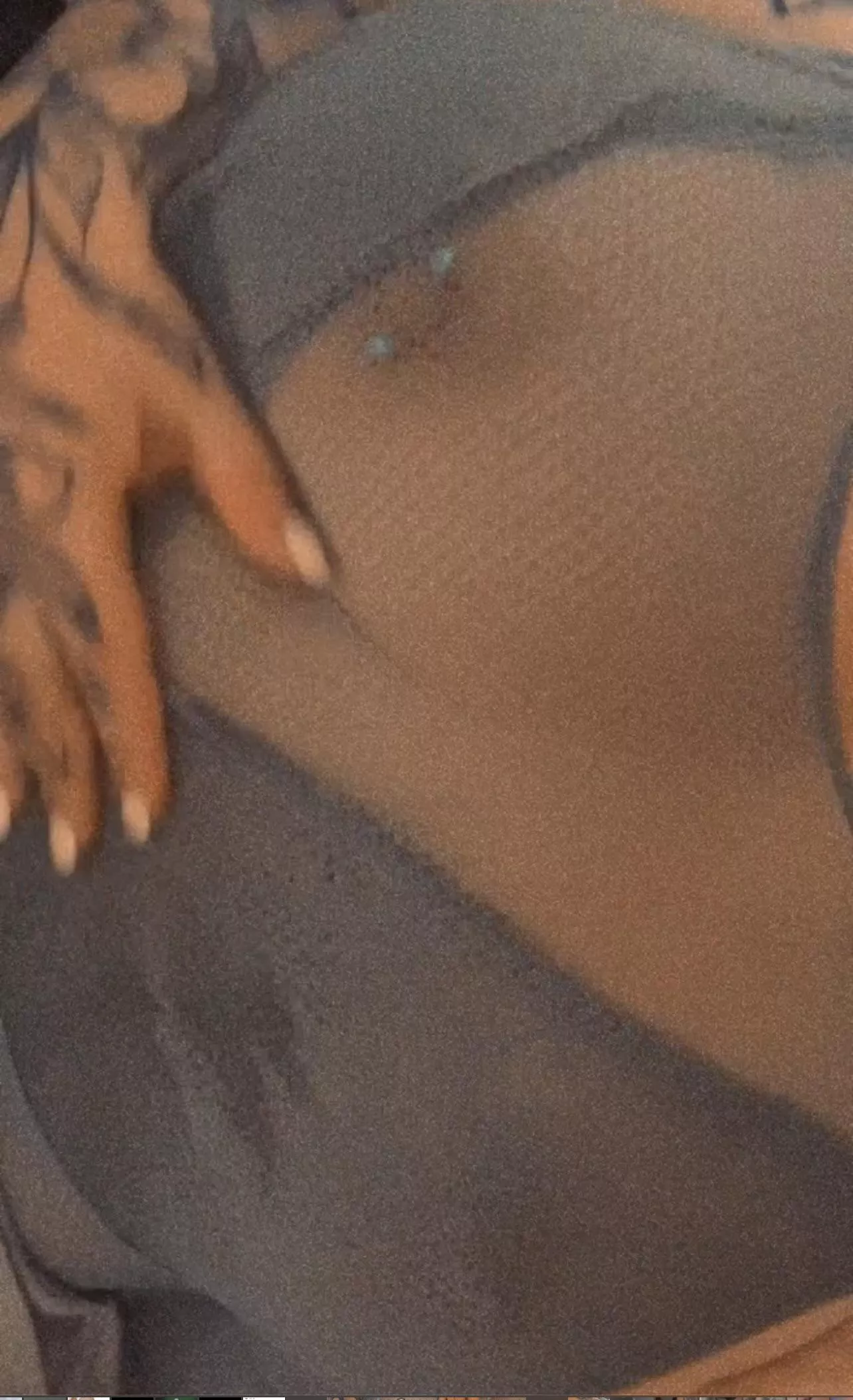 Babe, you best believe ✨it, I’ma rip you up to pieces I’m a lover💕, not a (F)ighter 🤼‍♀️, but I’ll light this place on fire 🔥