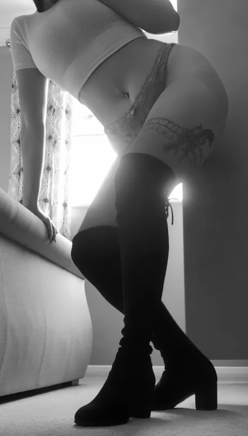 Do I catch your eye? 😜 [f] [30]