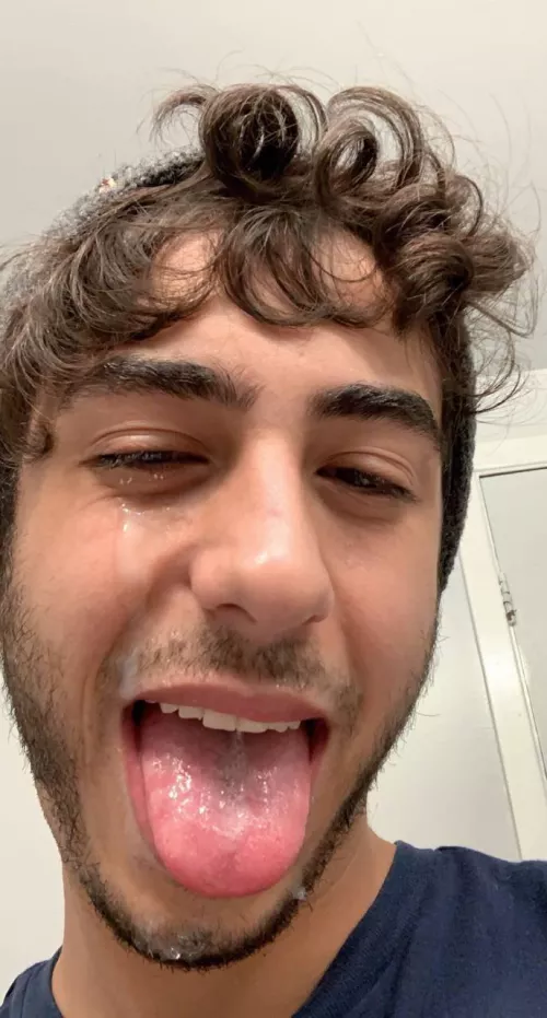 Do I look cute with a strangers cum on my face?