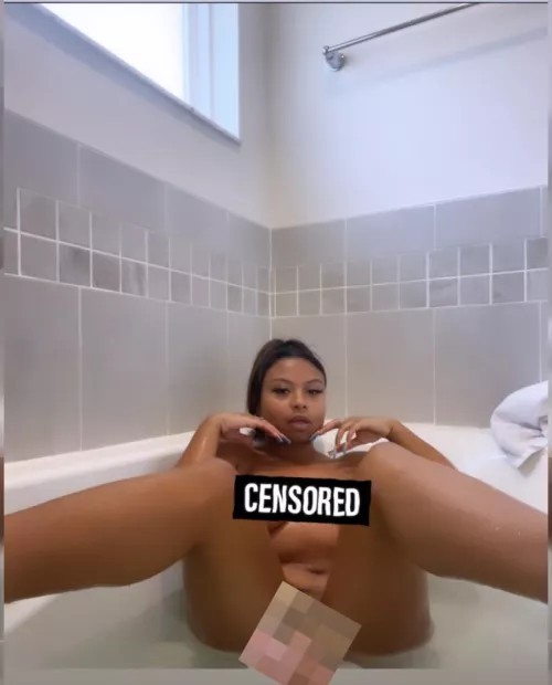 got all of her vids dm me if you want it cash app 20 or 10 $guwopo010