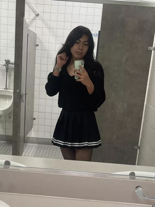 Got myself fishnets ☺️