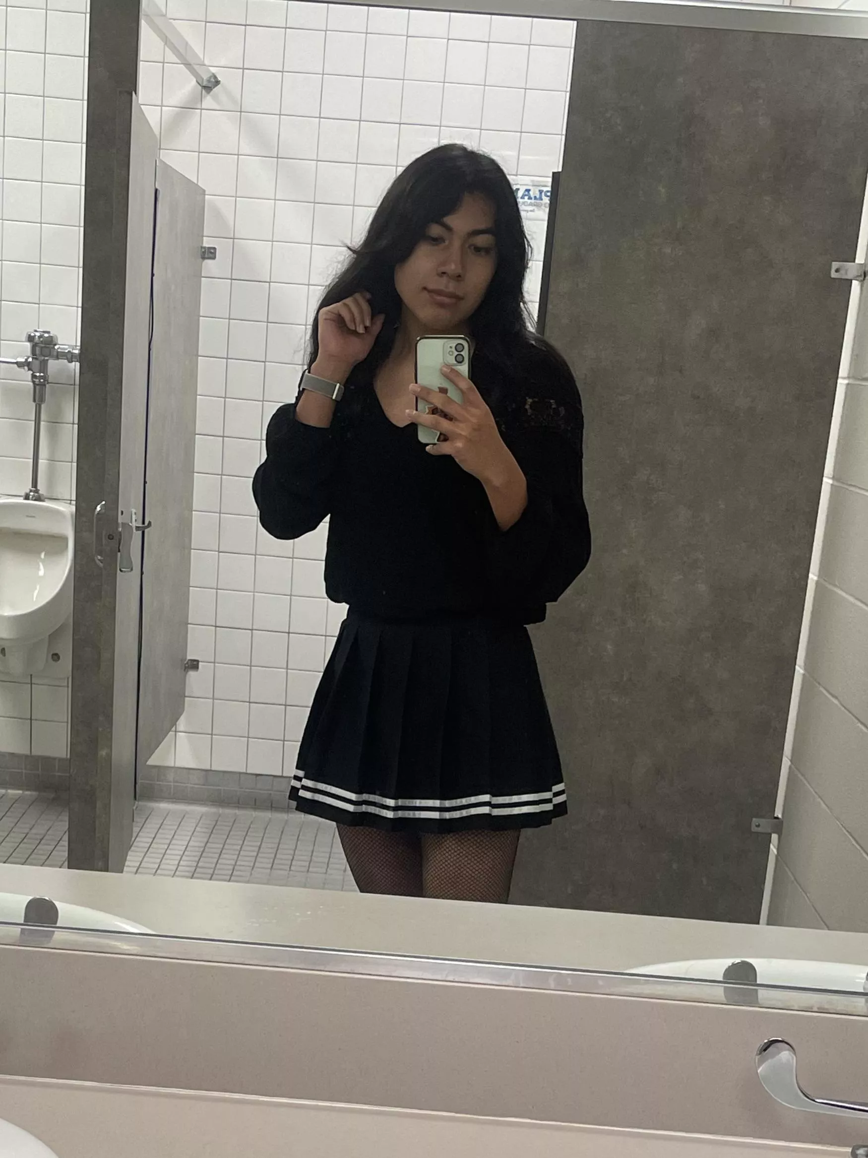 Got myself fishnets ☺️