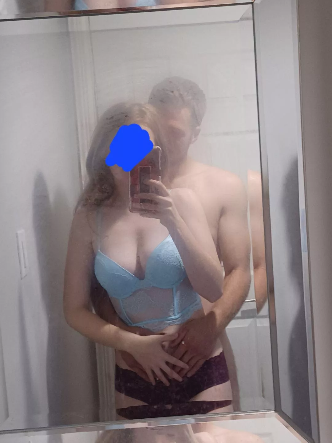 MF 4 M/F (Toronto on) girlfriend is curious and wants to play