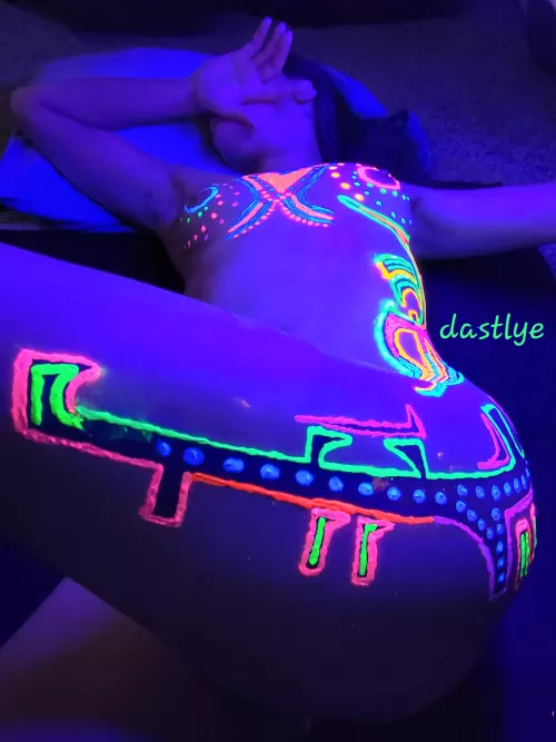 Neon daydreams. 🎨