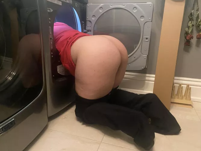 oh no, i got stuck in here, can someone help meee