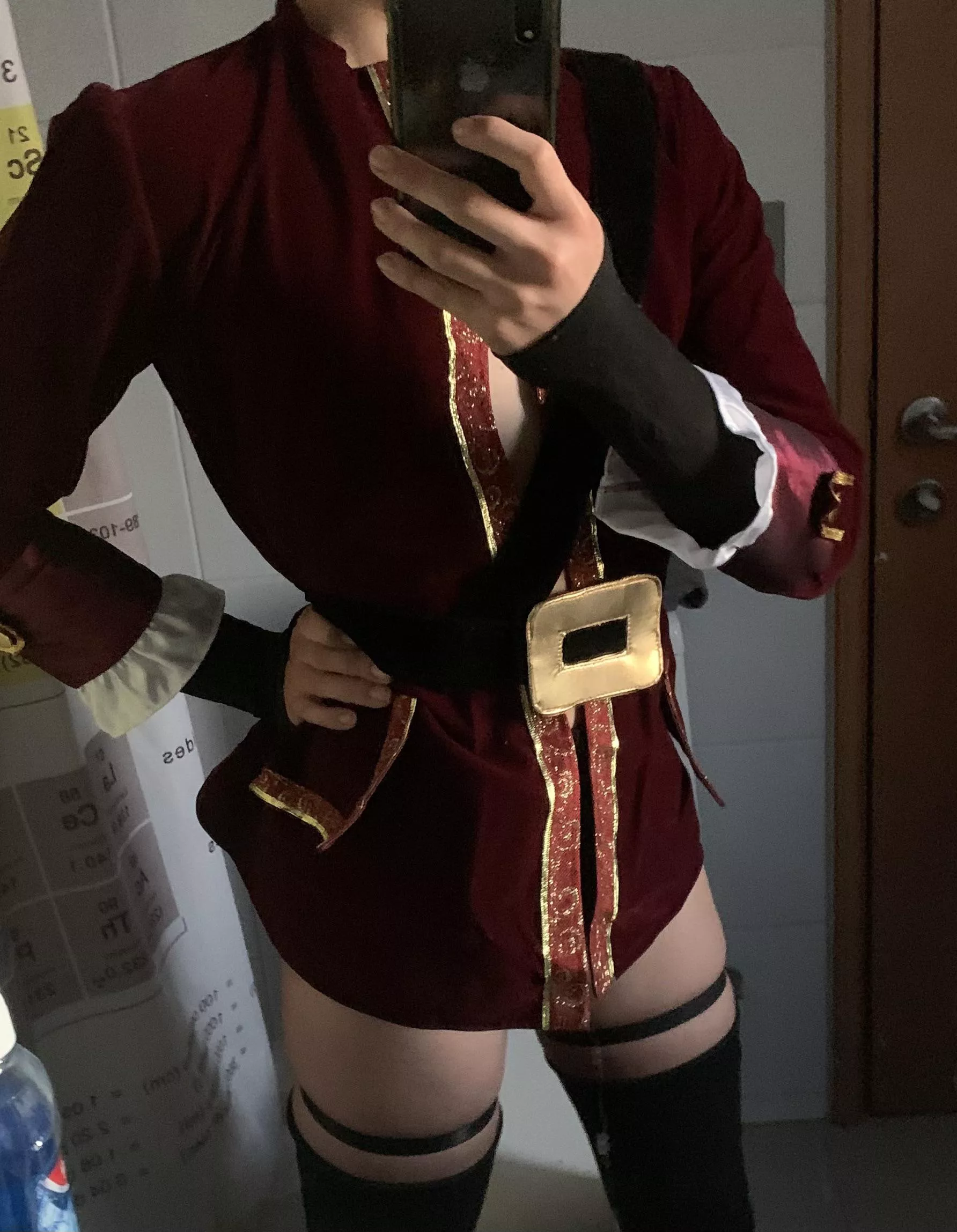 Pirate femboy 🏴‍☠️