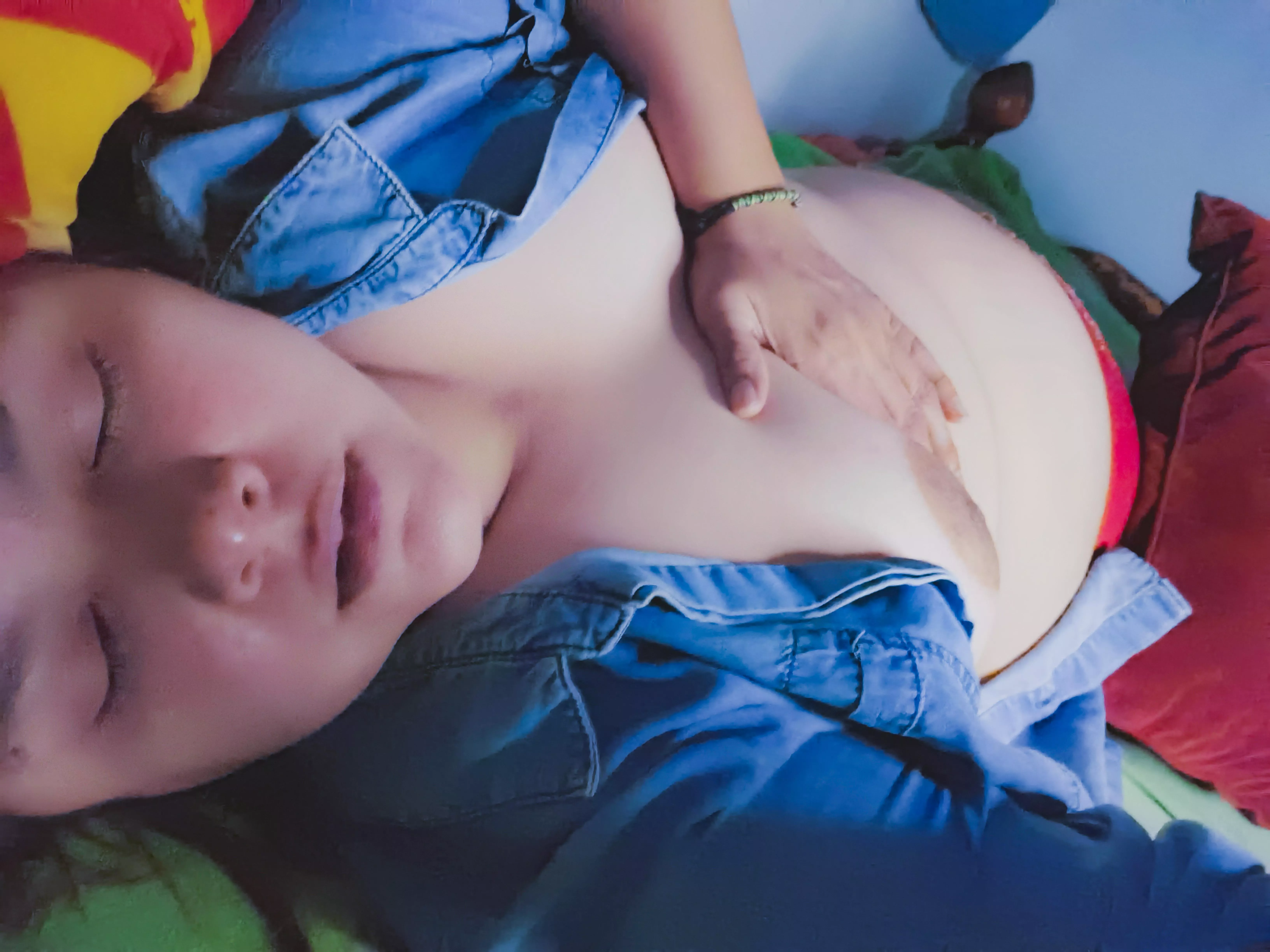 Start CPR⚡🖤 Since I was 17 I began to be curious about CPR, Resus. Over time I understood what a fetish was and I really like it. We are a very large community 🖤❤️