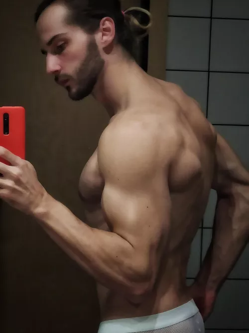 Worship your alpha 😏