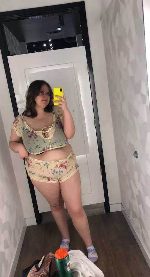 Would you kiss me?🥺