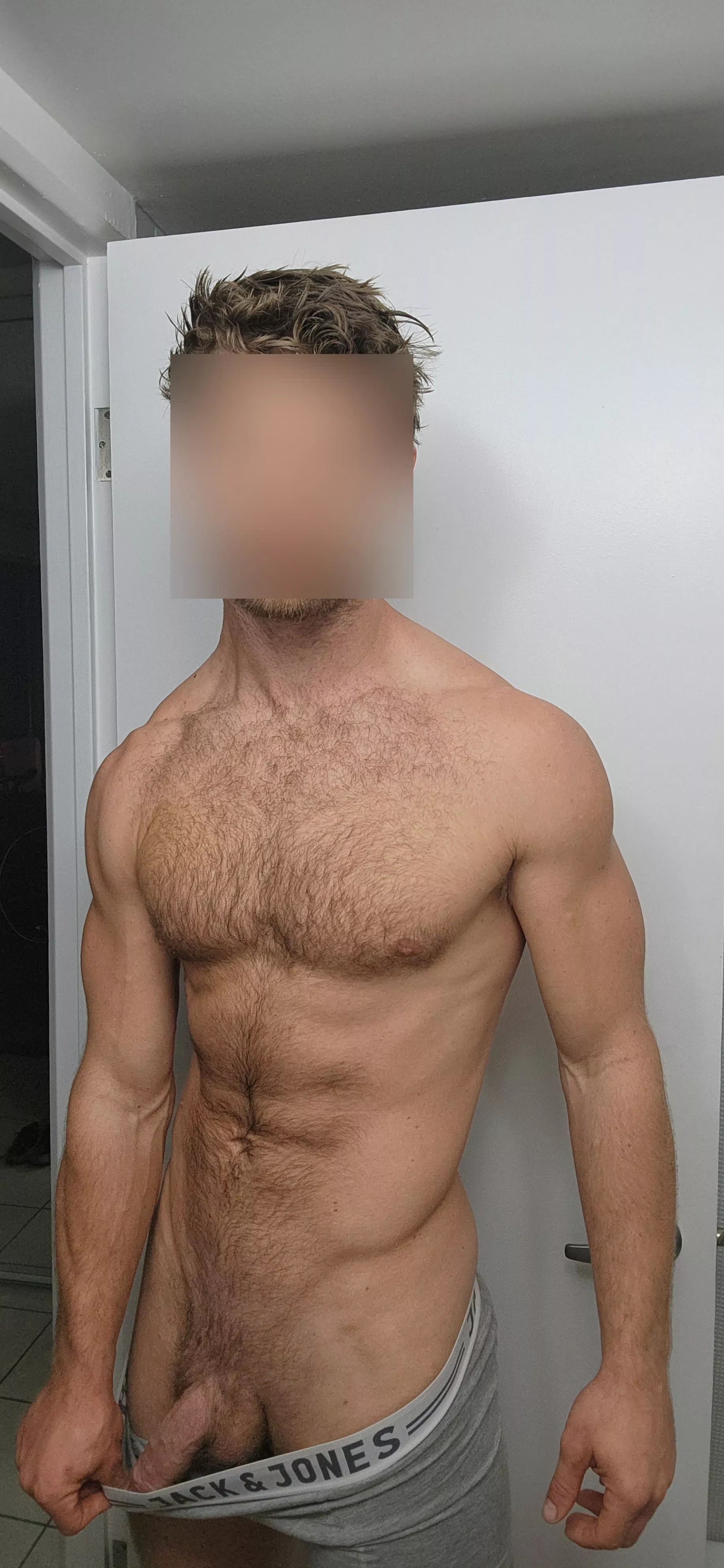 [29] Post gym feelin frisky